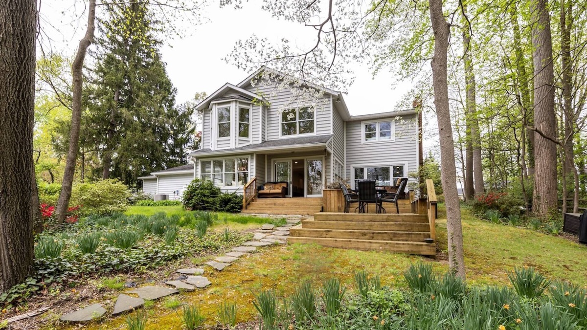 Crownsville House | Stay Mins from Annapolis in Luxury Waterfront Home on Deep Water w Private Pier & Gourmet Kitchen