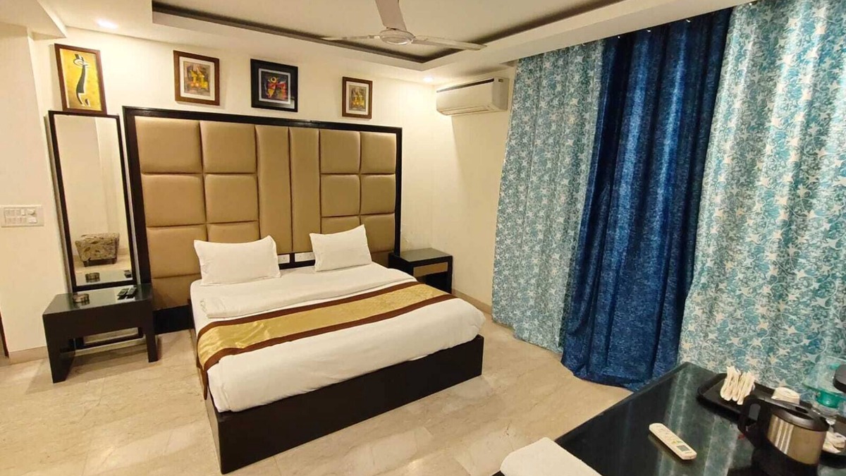 Greater Kailash I Bed & Breakfast | Stay N Move Residency nKailash Colony Metro Station,Greater Kailash1,Nehru Place