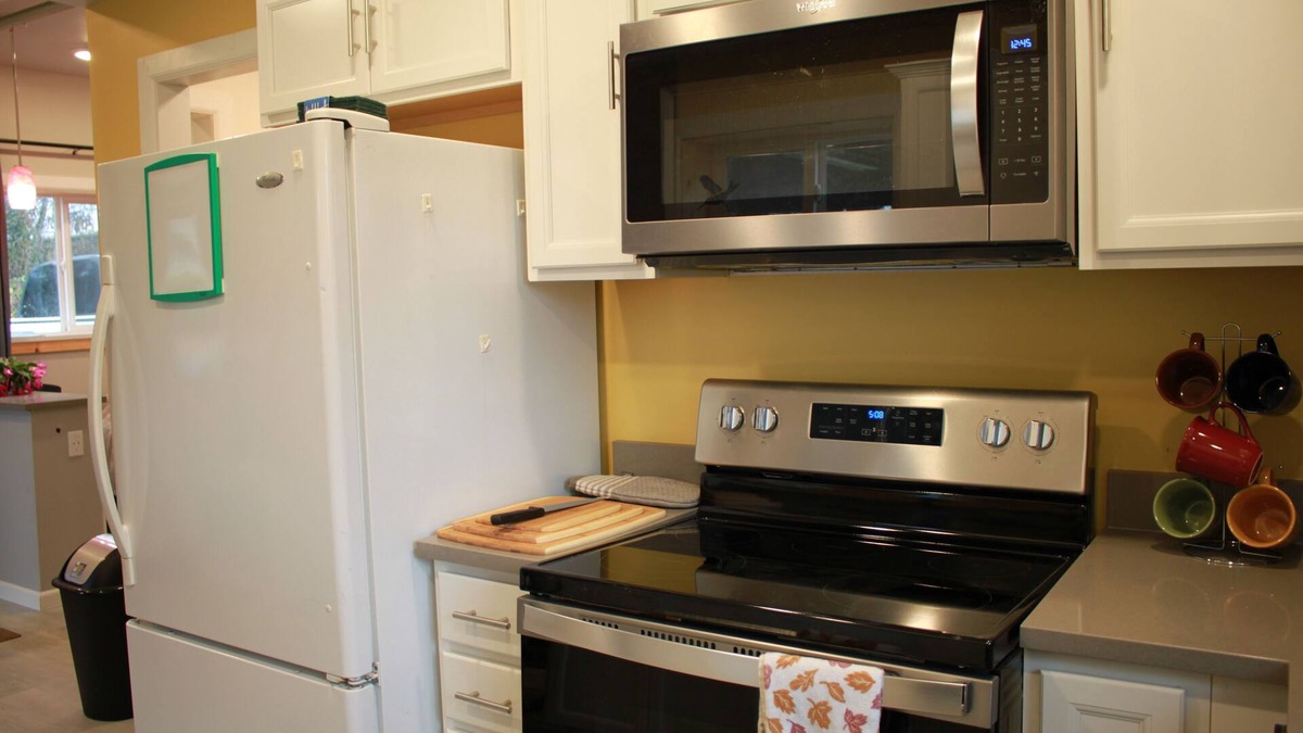 Bellingham Apartment | Stay, Play & Chill - Discount $
