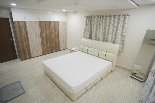 Vijayawada Apartment | Stay Pride Service Aparments - AC Rooms in Vijayawada - Family & Business Stays