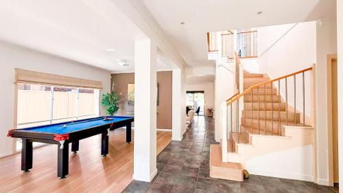 Caroline Springs House | StayAU Family Haven Pet-Friendly Caroline Springs