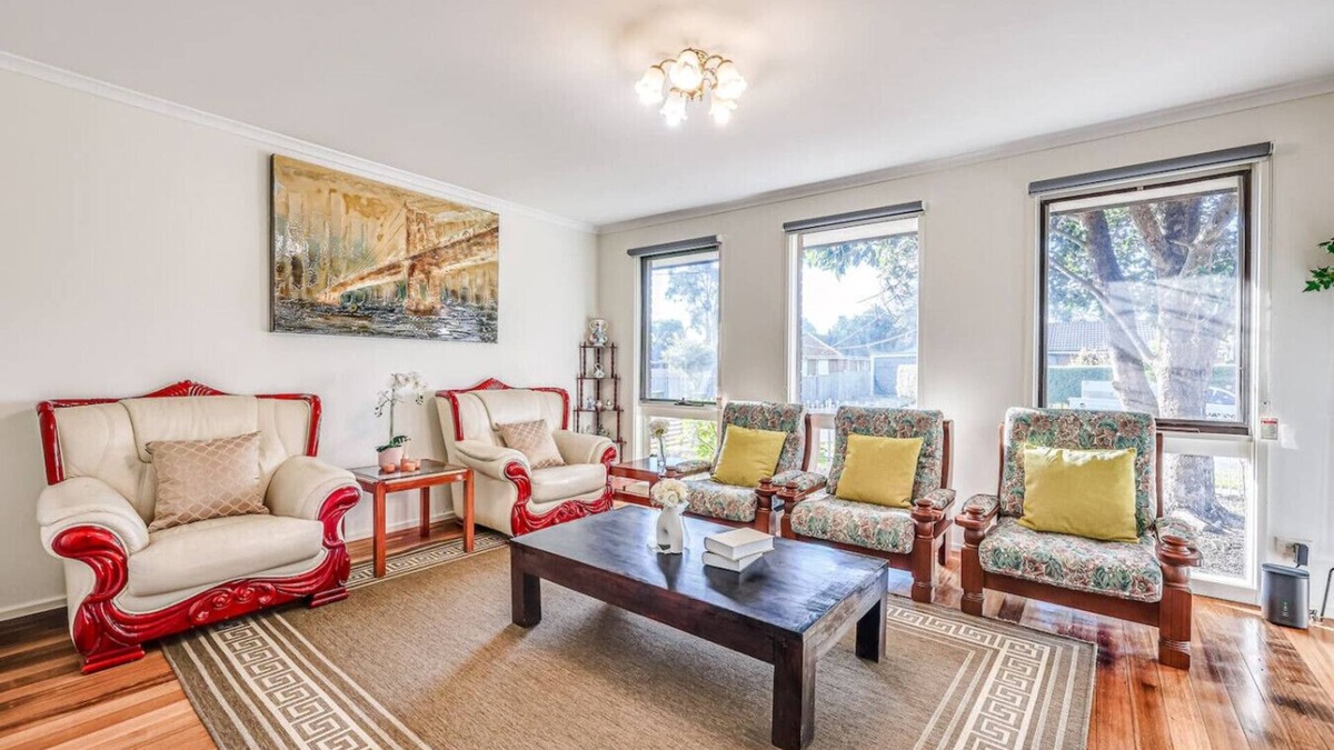 Cranbourne House | StayAU Newly Comforts 3BRM Pet Friendly Cranbourne