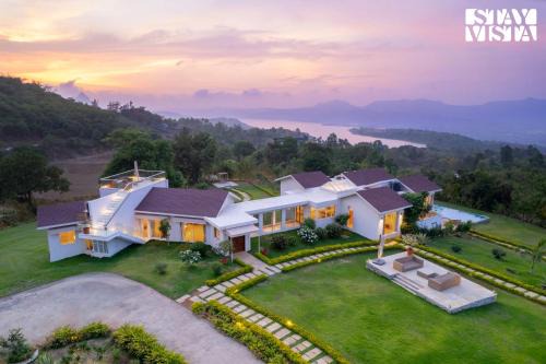 Tikona Peth Villa | StayVista at Bean & Blanc The Lux Collection