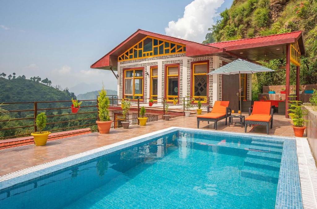 Suni Villa | StayVista at Spirits Unplugged with Outdoor Pool - Karyali