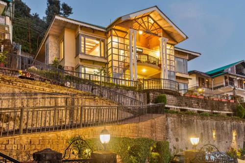 Dharamshala Villa | StayVista at Stonehill Manor 3BR with Outdoor Sitting, Bonfire & View at Dharamshala