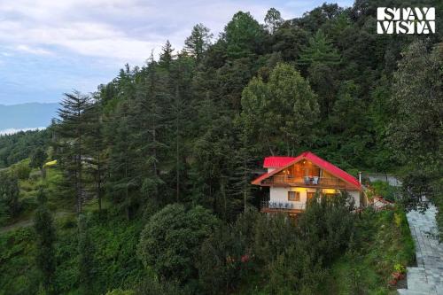 Shimla Villa | StayVista at The Orchard Song with BBQ, Fireplace