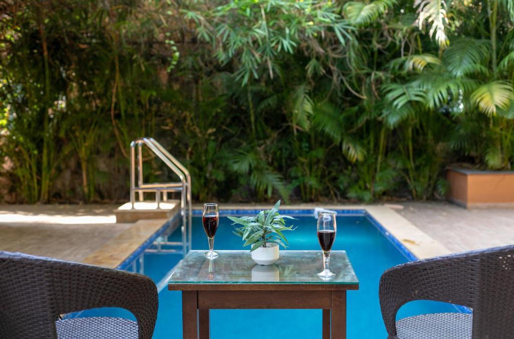 Vada Villa | StayVista's B-24 Spring - Villa Amidst Greenery with Private Pool & Terrace