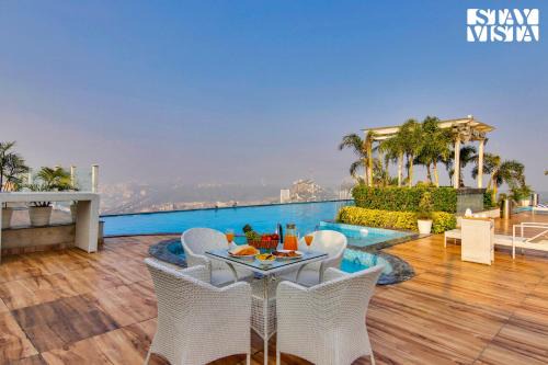 Shyam Nagar Apartment | StayVista's Skyline Studio Apartments - Urban Oasis with Terrace, Gym & Bar