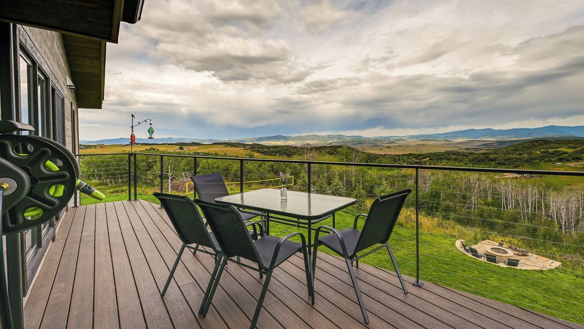 Steamboat Springs Apartment | Steamboat Springs Apt w/Views, 15 Mi to Skiing!
