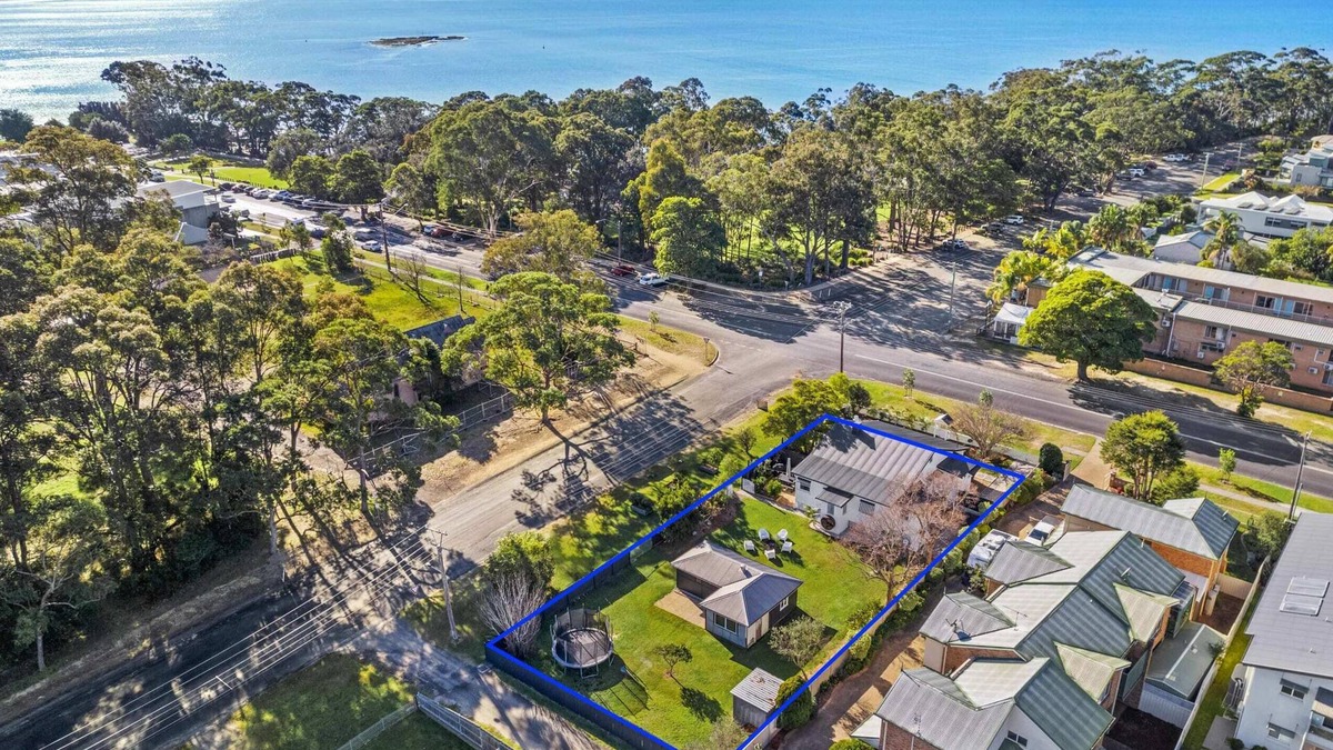 Huskisson House | Steamers Cottage - Pet-friendly