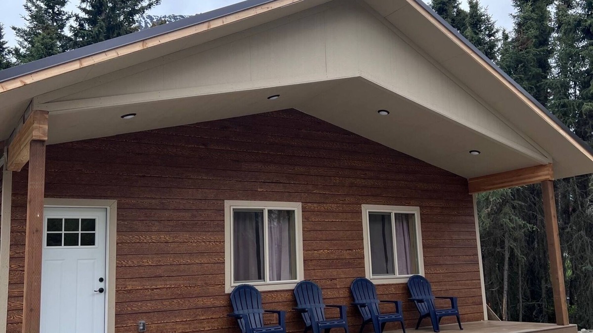 Cooper Landing House | Steelhead Cabin - Modern vacation home at Eagle Landing Resort