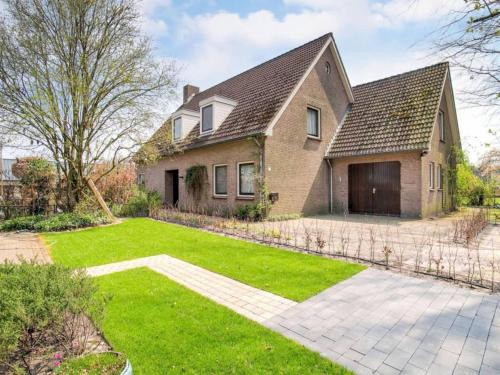 Nieuwkuijk House | Steenenburg Zicht