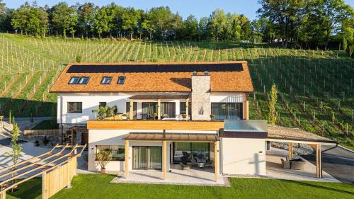 Gamlitz House | steiRerBLiCke - Domaine Sernau Muscat