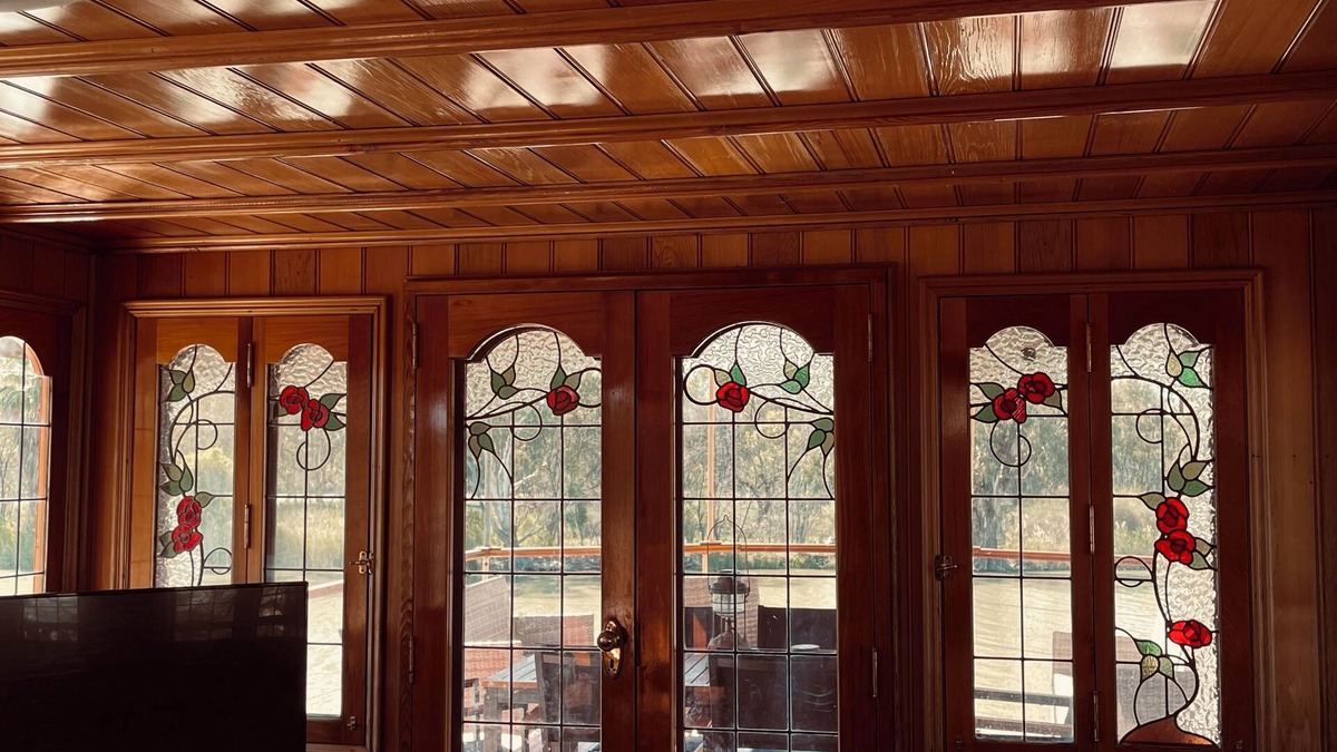 Renmark Boat Rental | Step aboard the iconic 1875 paddleboat Amphibious & discover a piece of history