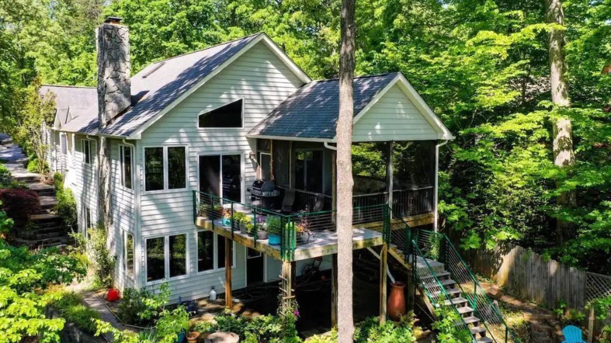 Mineral House | Stepping Stone Cove : Lakefront 4br, 2.5ba