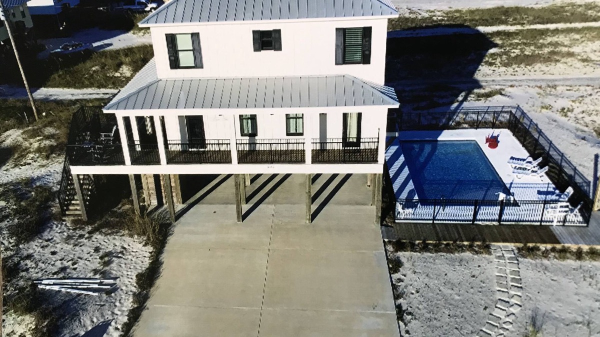 Southpointe House | Steps away from the beach, POOL- shared between 3 houses-