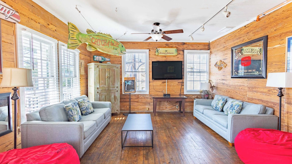 Historic Seaport Apartment | Steps from Duval, Private Hot Tub - Seaport Suite