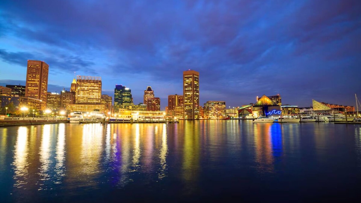 Downtown Baltimore Hotel | Steps from Inner Harbor! Stylish Stay Near Baltimore Museum of Art