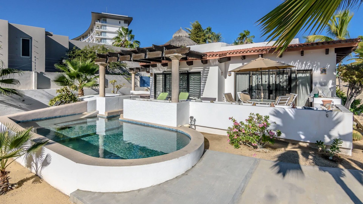 San Jose del Cabo House | STEPS TO THE BEACH! PRIVATE POOL, PERFECT LOCATION!