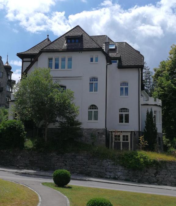Waldhaus Flims Apartment | Stilvolle 3-Zimmer Wohnung in Jugendstilvilla