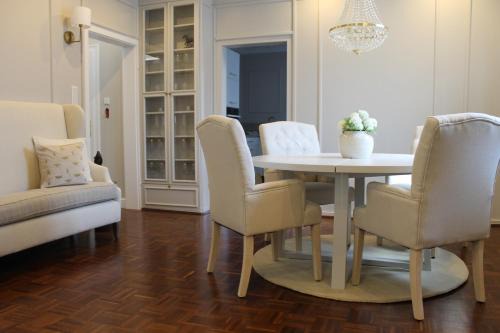 Kernstadt Apartment | Stilvolle Wohnung im Zentrum für 5 Personen