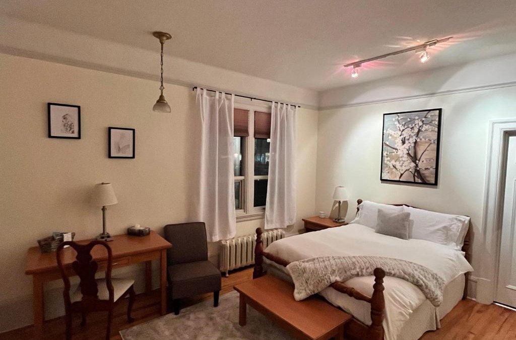 South Central Bed & Breakfast | Stirling House