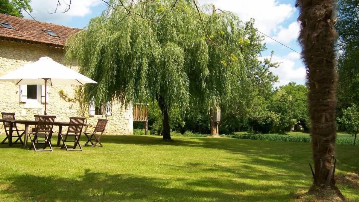 Saint-Georges-de-Montclard House | Stone house with garden in the heart of Périgord