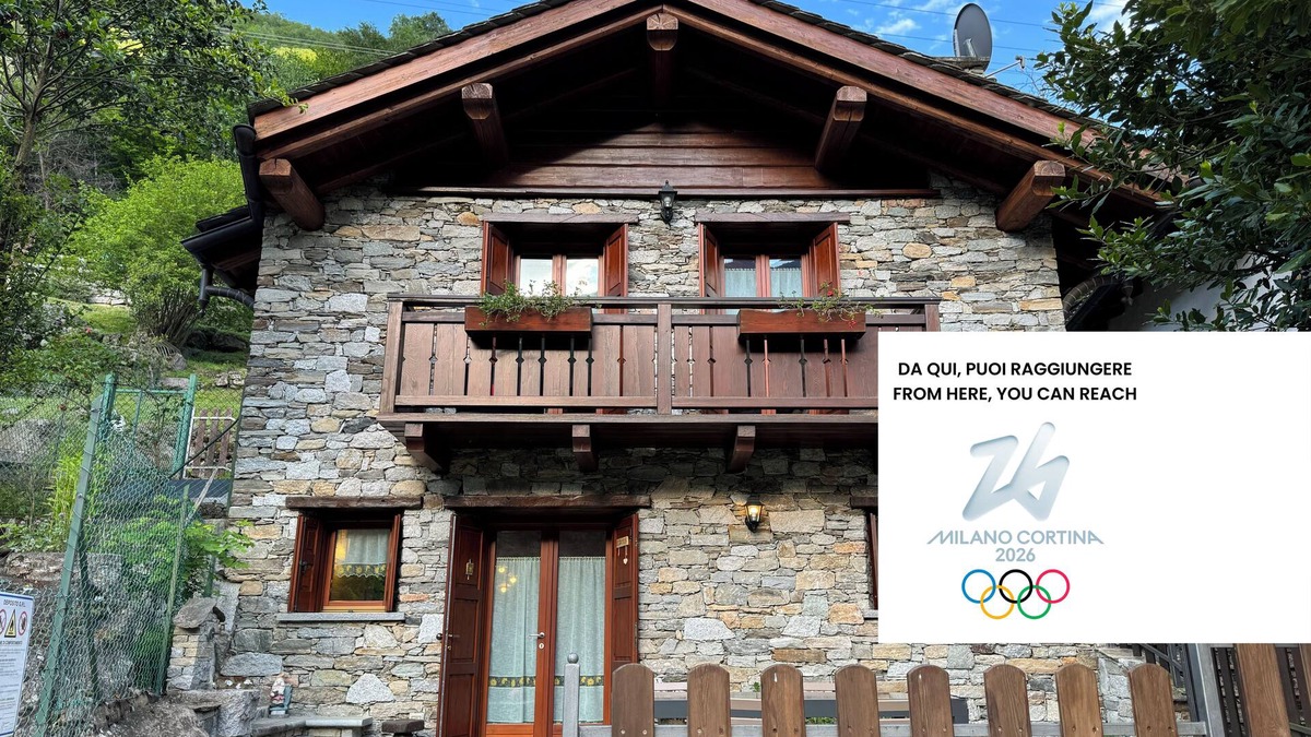 San Giacomo Filippo Ski Chalet | Stone chalet with valley view