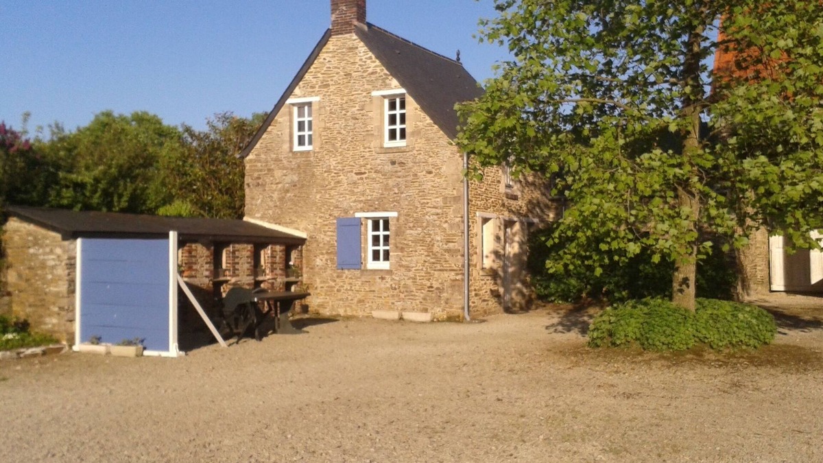 Le Molay-Littry Cottage | stone cottage of the eighteenth century