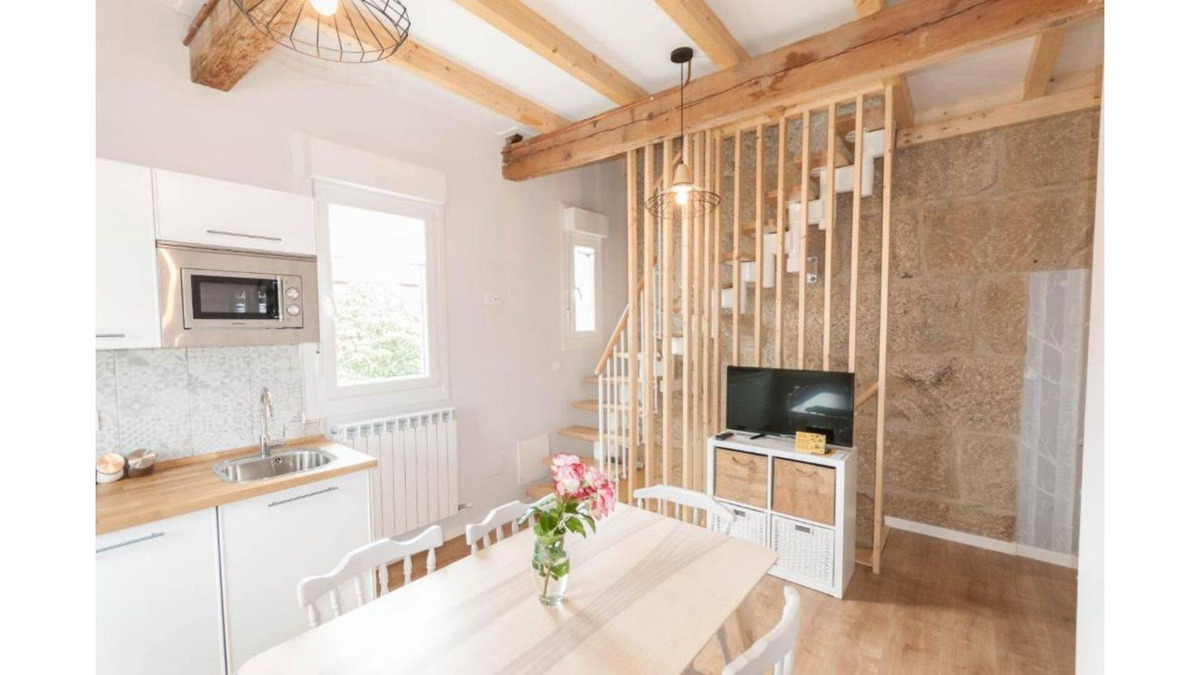 Redondela Apartment | Stone duplex apartment near the sea.