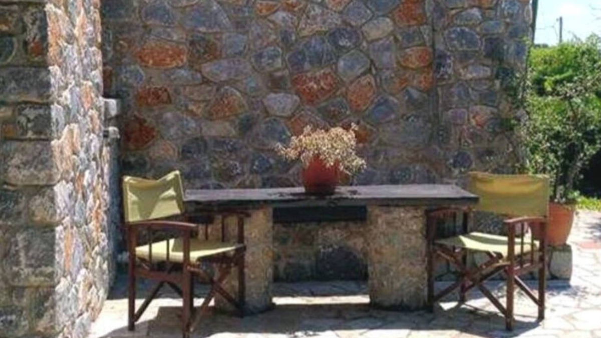 Galatas House | Stone House Among the Trees with Private Garden, Terrace & Wi-Fi
