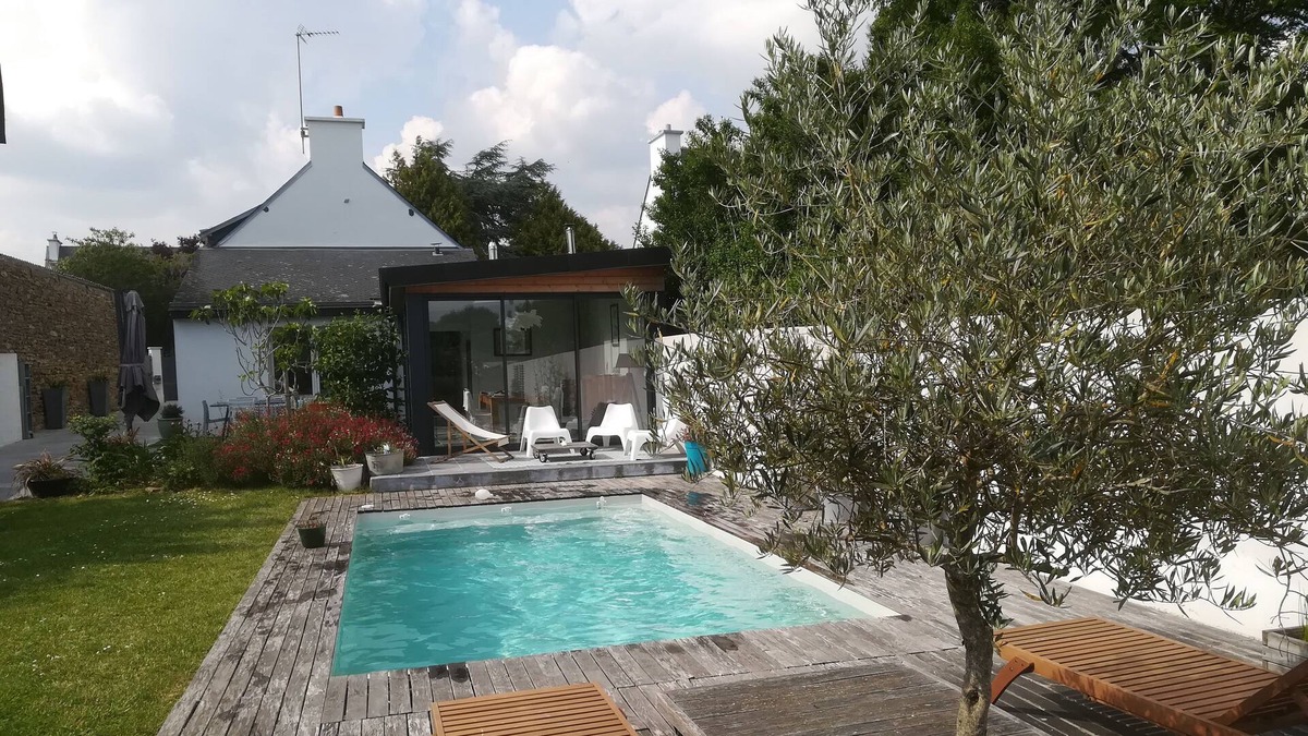 Moelan-sur-Mer House | Stone house with heated pool from May to September