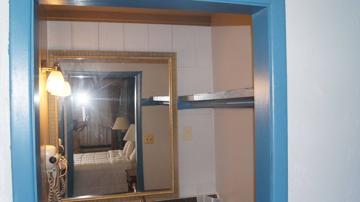 Siloam Springs Hotel | Stone Inn Motel
