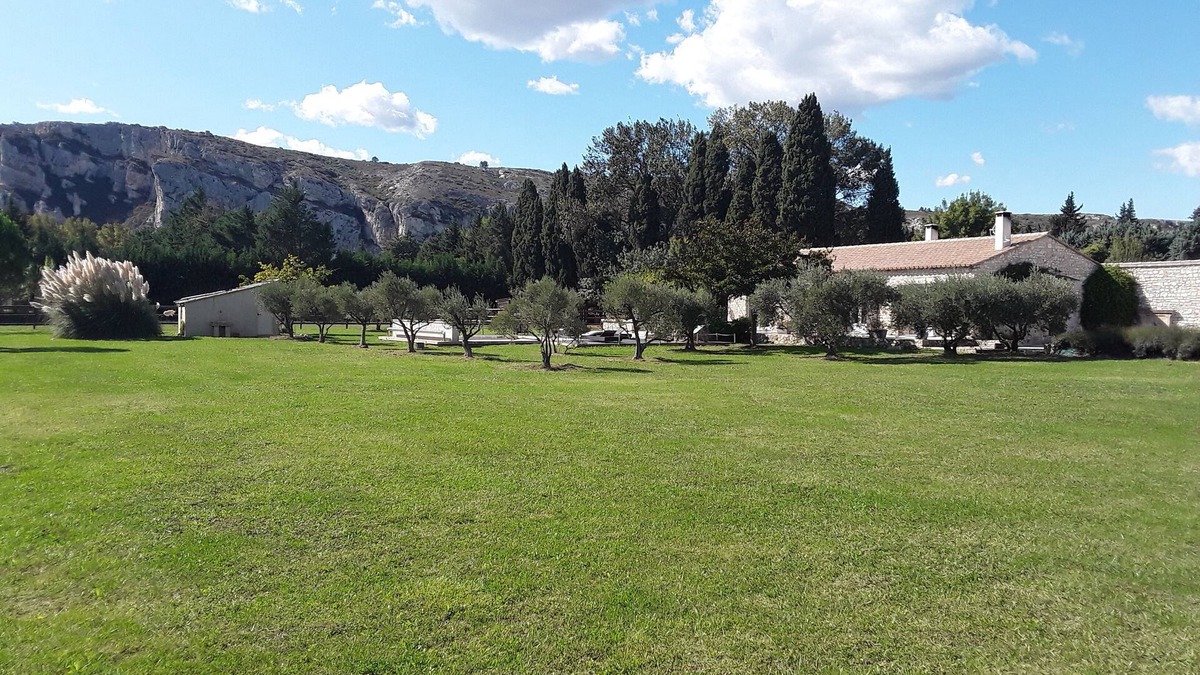 Orgon House | Stone property of 150 m² on 8000 m² with swimming pool