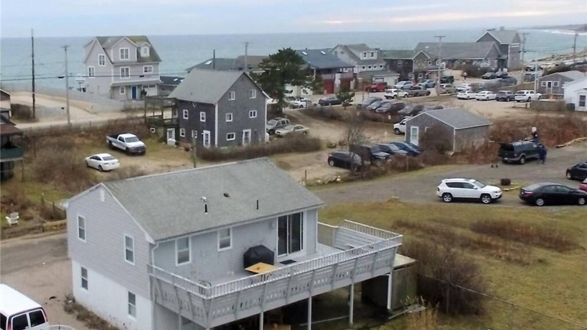 Matunuck Condo | Stone's Throw From the Ocean 2BR 1 Bath