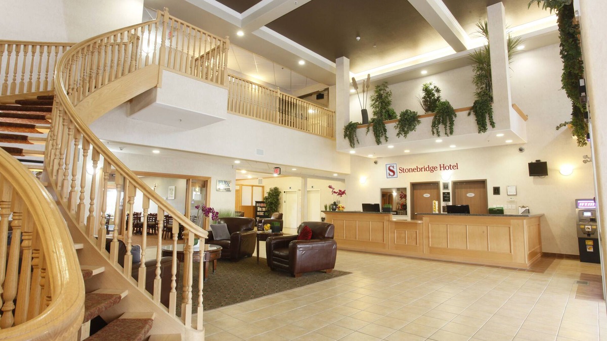 Dawson Creek Hotel | Stonebridge Hotel Dawson Creek