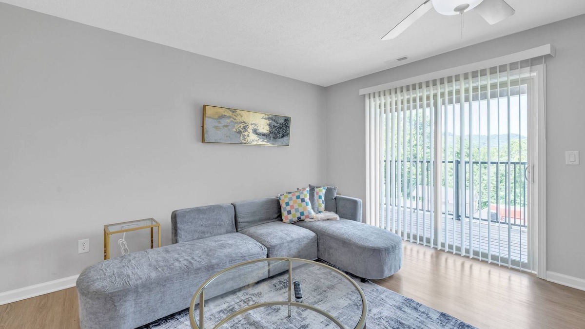 New Albany Apartment | Stonecrest 623, 2Bd Apt I Free Parking I Pool