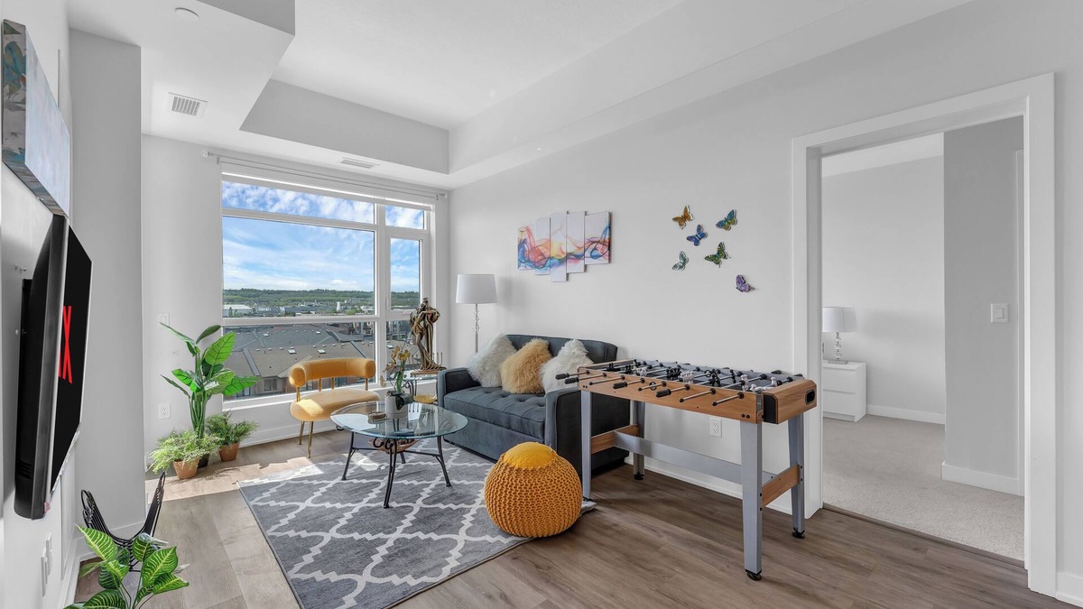 Stoney Creek Condo | Stoney Creek Home ~ Modern Chic Condo ~ Comfort