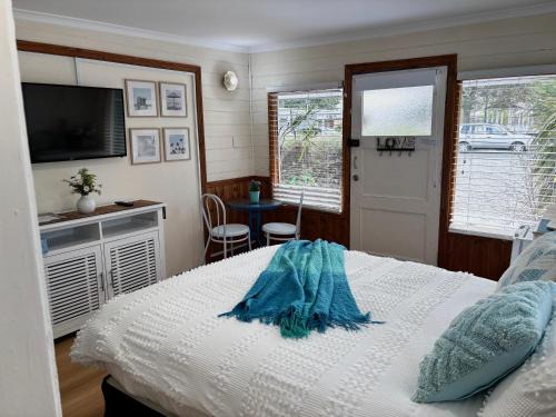 Clunes Hotel | Stonez Boutique Accommodation