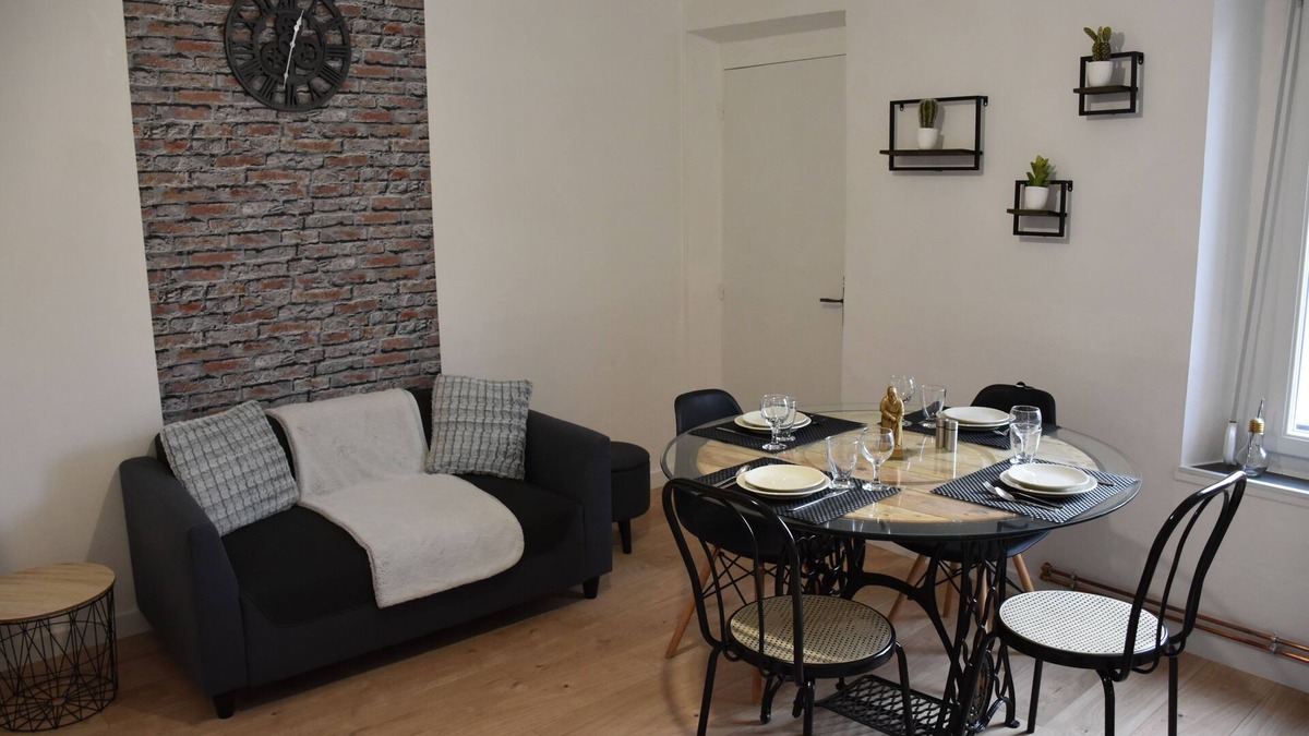 Epernay Apartment | STOPOVER IN ÉPERNAY APARTMENT 1/4 PEOPLE AT THE BORDS DE MARNE