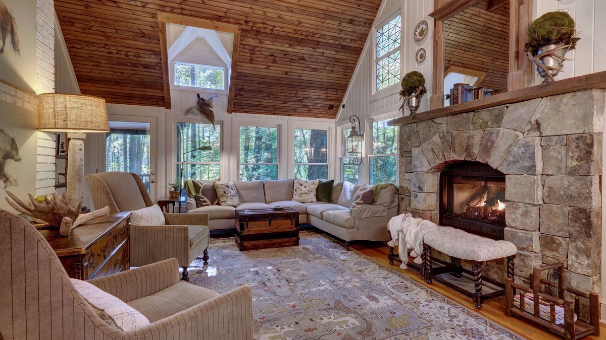 Lake Sequoyah House | Storybook Cottage 5 Minutes from Town with Private Dock with Kayaks, EV Charger