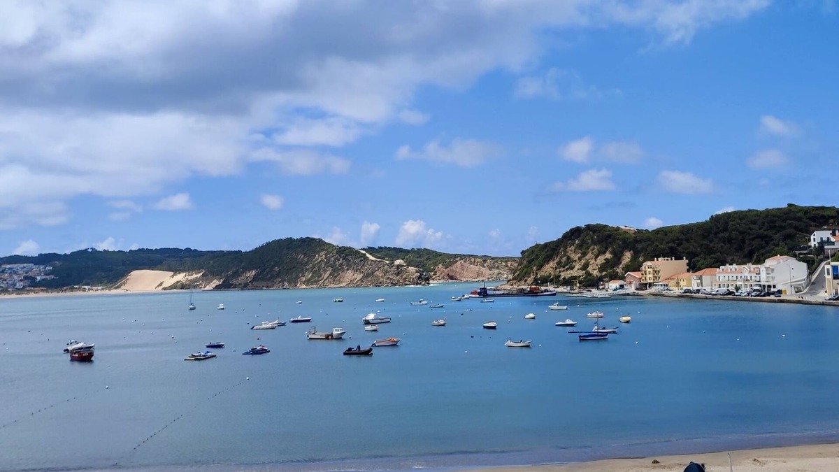 Sao Martinho do Porto Hotel | Storytellers Palace