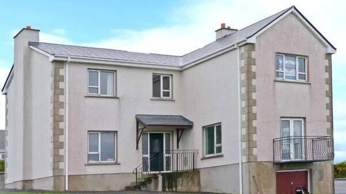 Bunbeg Cottage | STRANACORCORAGH, family friendly in Derrybeg, County Donegal