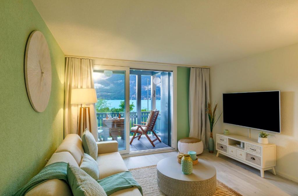 Darligen Apartment | Strandhüsli directly on lake Thun