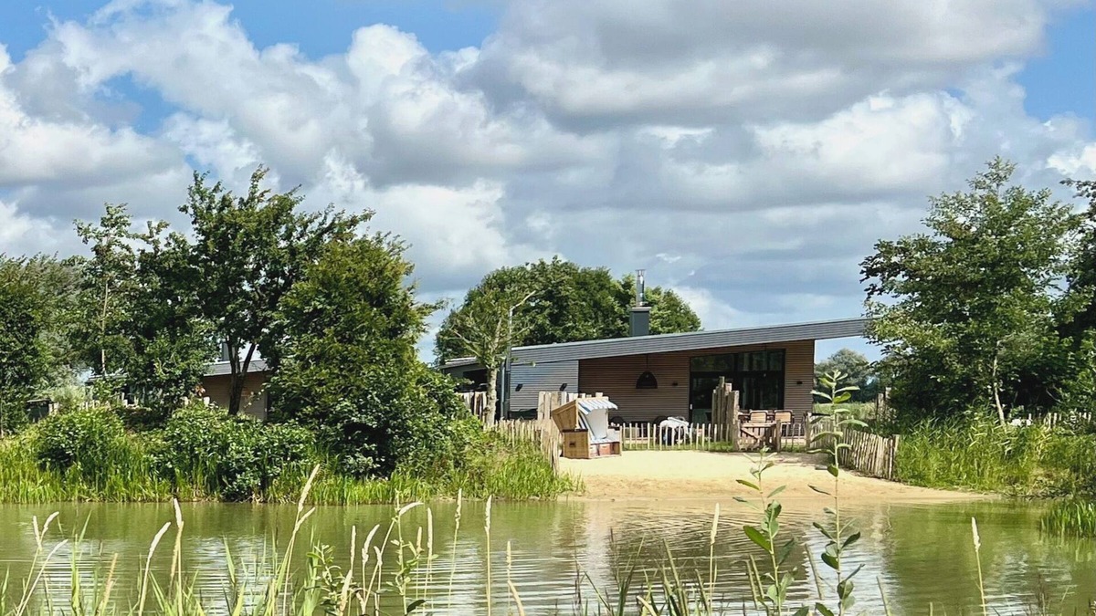 Suderdeich House | StrandHaus - the rich contrast