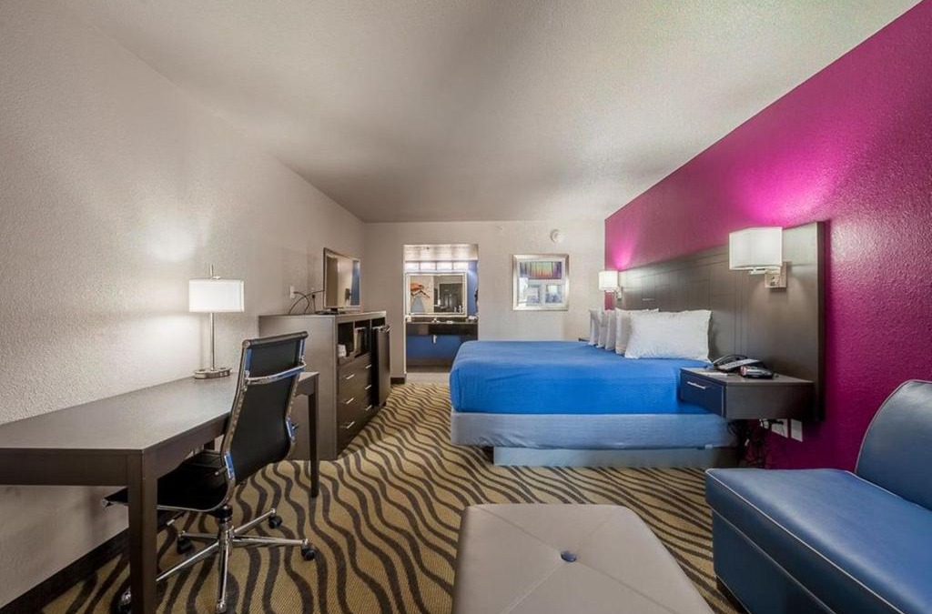Edmond Hotel | Stratford House Inn