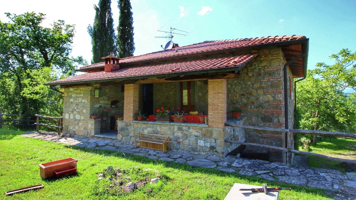 Ortignano Raggiolo Other | Striking Farmhouse, Ortignano