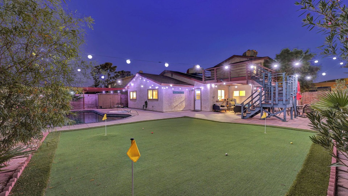 Chinatown House | Strip-side Villa: 5BR3BA, Pool, Mini Golf, Karaoke