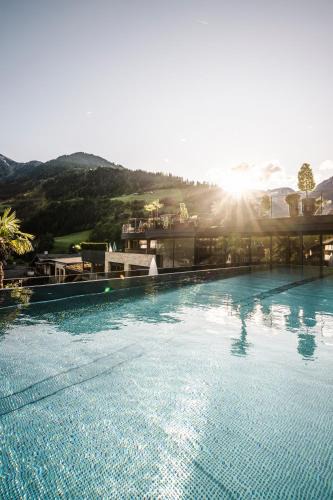 San Leonardo in Passiria Hotel | Stroblhof Active Family Spa Resort
