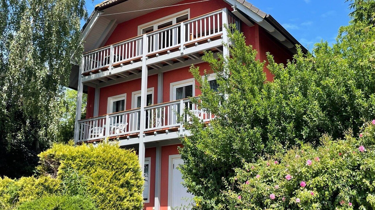 Klein Bollhagen Apartment | Studio Apartment 'Fewo Ostseeblau - Fulgenhaus' with Balcony